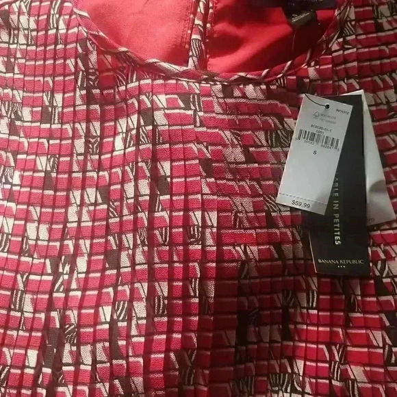 Banana Republic Pleated Tie-Waist Tank - Picture 10 of 10